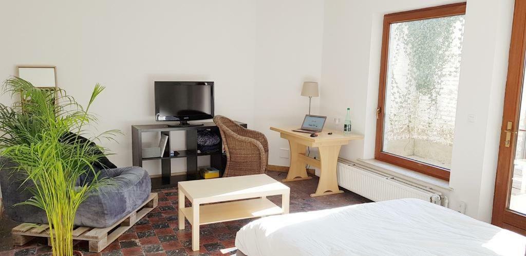 Appart-Hotel Grand Place Турне Экстерьер фото